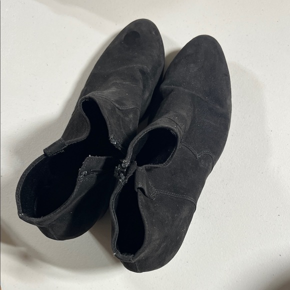 Old Navy Black Suede Ankle Boots - Picture 1 of 2